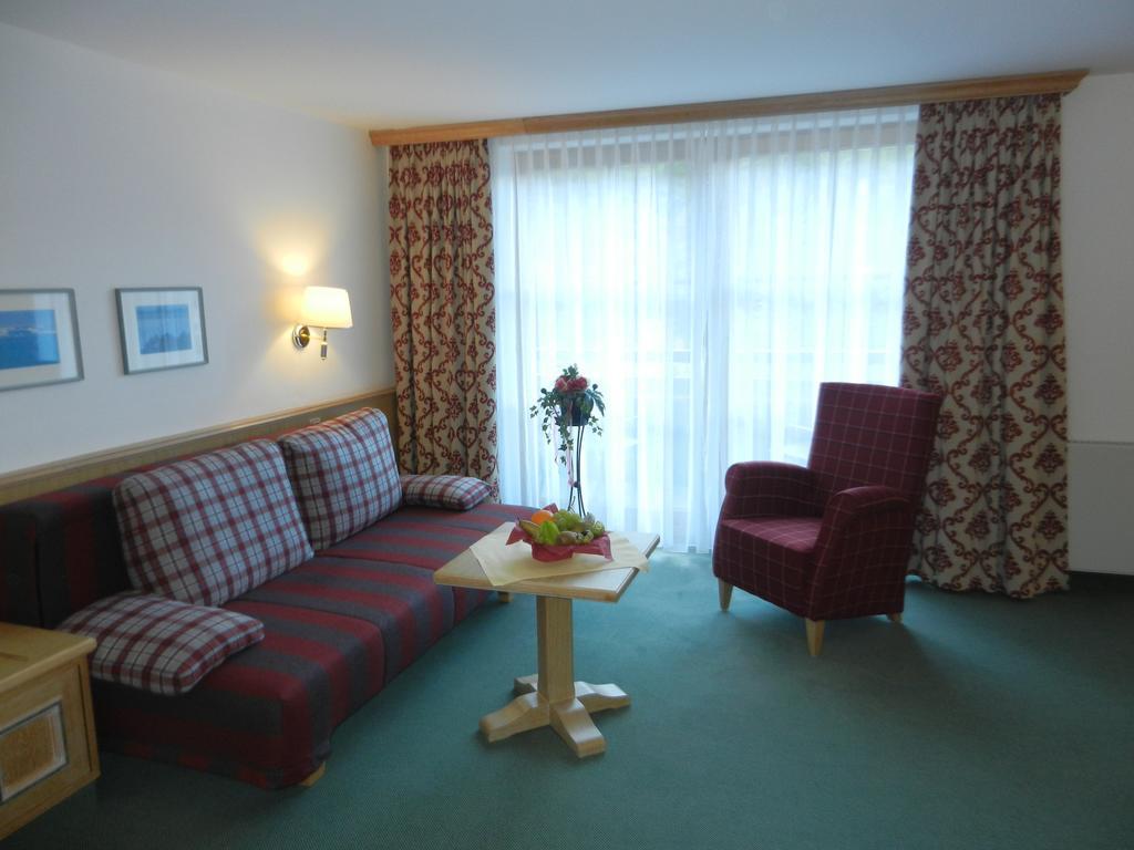 Hotel Am Kofel - Gesundheitszentrum Oberammergau Szoba fotó